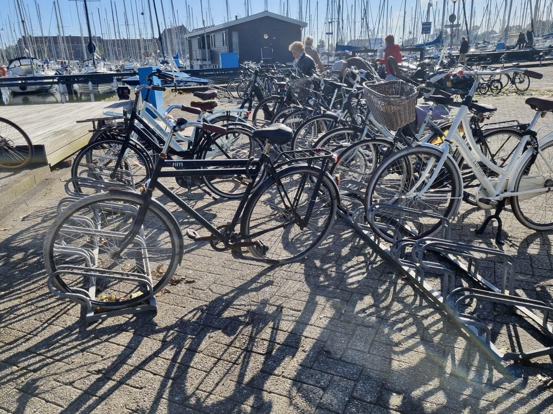 Verwijder fietsen, sloten en trappen